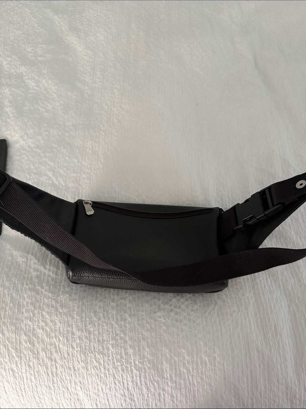 Longchamp Black Pebbled Leather Belt Bag NEW! - Picture 2 of 4